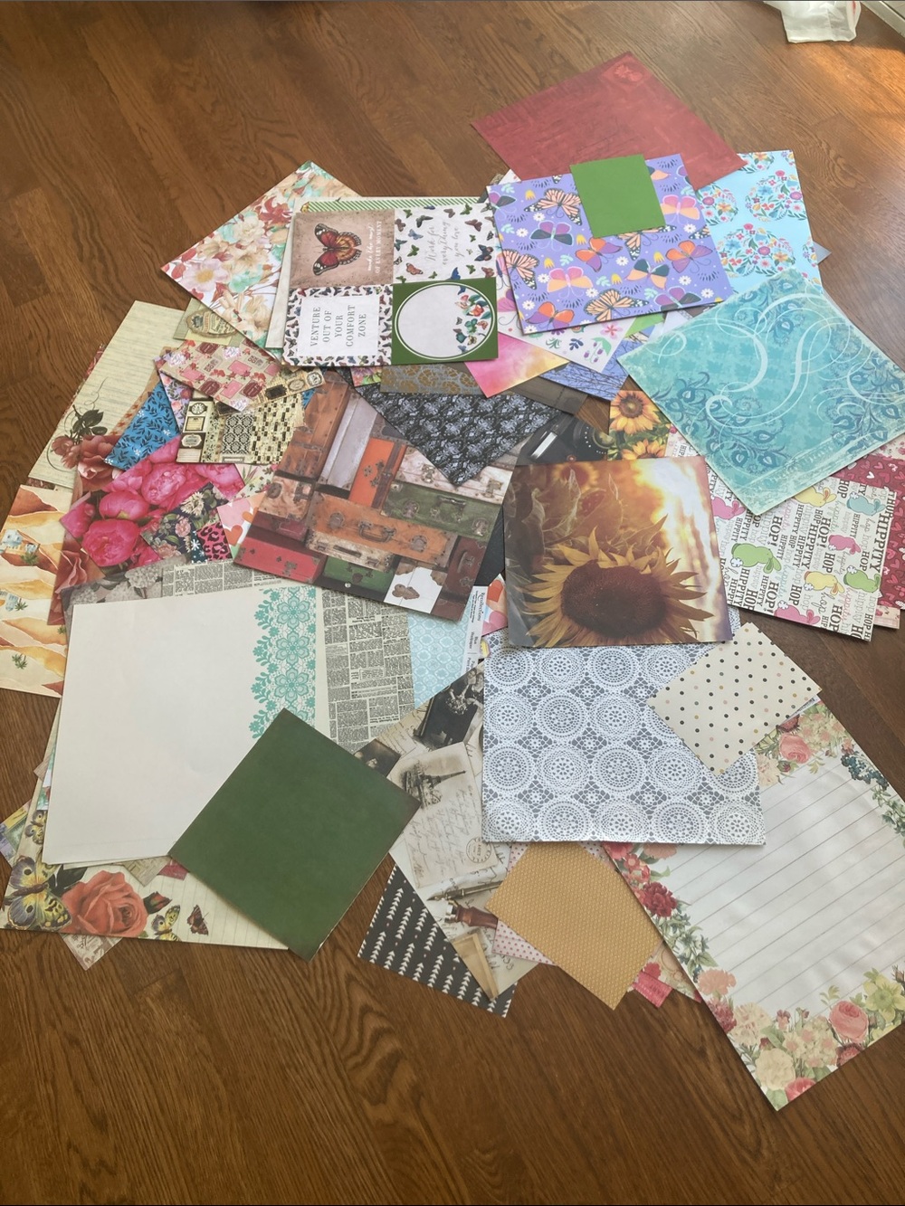 Craft/Scrapbook Paper - Picture 3 of 3